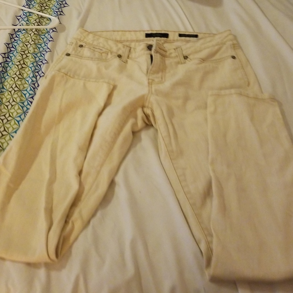 Skinny jeans